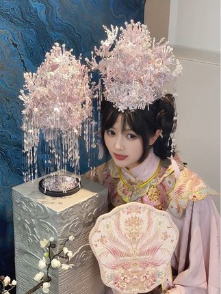 戴上凤冠的那一刻 真的好有成就感!可能这就是美若天仙的代表吧!#凤冠头饰 #凤冠霞帔十里红妆 #金属拼图 #手工diy #东方美学