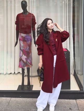 #安可拉红 #松弛感大衣 #慵懒风 #早秋穿搭