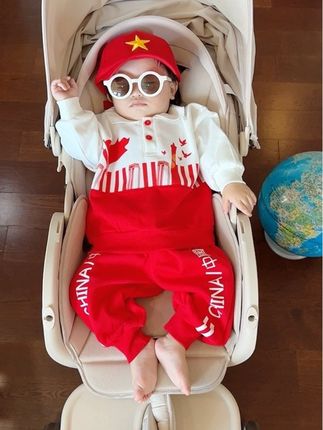 国庆节快到了,提前给宝贝准备了这套中国红三件套,又国潮又喜庆! #母婴好物 #宝宝穿搭 #宝宝国庆穿搭 #宝宝运动套装 #宝宝入秋穿搭