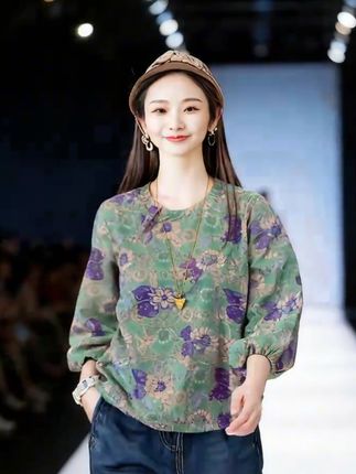 #新中式穿搭 #新中式国风 #中式美学服饰 #早秋穿搭公式来了 #谁穿谁漂亮