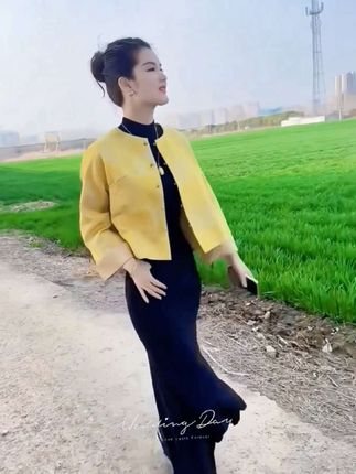 新中式气质两件套#国风古韵新中式穿搭 #时尚洋气百搭 #谁穿谁好看不分年龄段 #