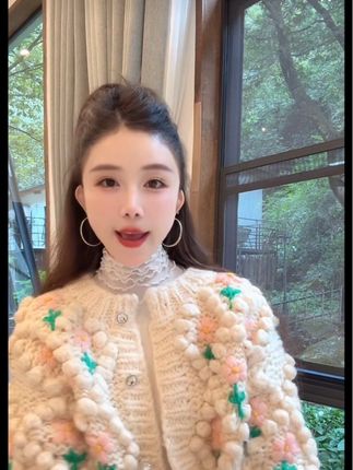 #dou上热门 洋洋优选-冬季新款重工手打粗棒针豆豆钩花加厚毛衣外套女YY70913#谁穿谁好看 #显瘦穿搭 #美出高级感 #好物推荐🔥