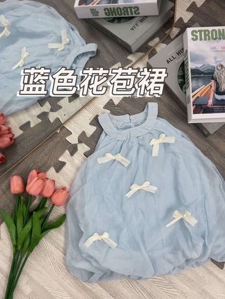这个裙子我一定要让大家买一件,全部是锦棉的,面料超好,全部是木耳边的飞飞袖#仙女必备 #小公主#给女儿的千条连衣裙 #清凉一夏 #出游穿搭