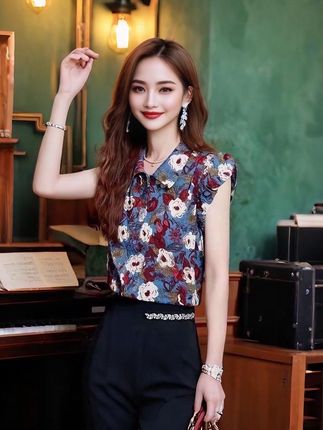 #时尚休闲短袖衬衫#洋气减龄 #优雅气质 #高级感穿搭 #美不美你说了算