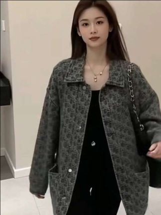 #无限回购的宝藏单品 #秋季清冷感白月光穿搭#休闲简约穿搭 #女装穿搭