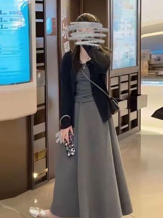 秋季新款条纹吊带长袖开衫外衣显瘦半身裙三件套#女装 #秋季新款#开衫#今日穿搭#宽松