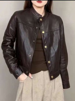 海宁真皮皮衣短款修身洋气外套早秋新款显瘦潮流时尚宽松#今日穿搭look #显瘦穿搭 #时尚穿搭 #洋气减龄#谁穿谁好看