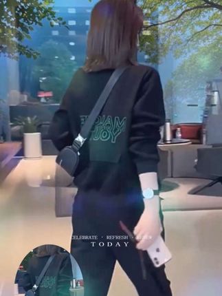 视频同款在橱窗!我每天为大家分享,新款精美时尚!希望你需要的时候,我能帮到你!愿所有人一生平安喜乐!