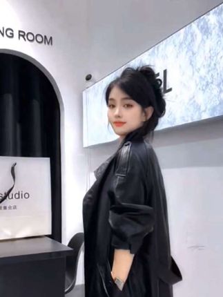 #穿搭 #风衣 #高级感 #优雅气质