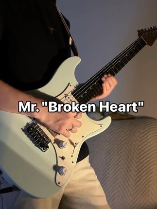 我希望正在听這首歌的人永遠幸福#mrbrokenheart #电吉他