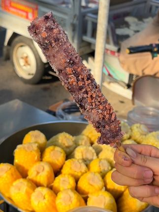 又到了穿长袖的季节了..我们一起去吃竹筒粽子吧 #竹筒粽子 #秋天