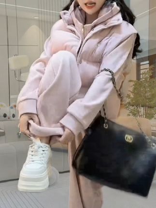 #加绒大码三件套#秋冬新款#休闲减龄穿搭#卫衣套装