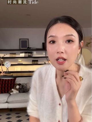 MARIUS“玉兔”康赛妮拉毛工艺保暖舒适开衫套头针织衫#温柔穿搭 #我的双11必买清单 #第一批双11课代表来了 #时髦穿搭