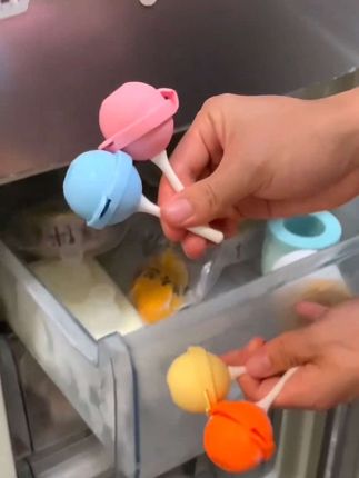 也是吃上自己做的#冰淇淋 #自制雪糕 #冰淇淋模具 #新奇特创意 #敲可爱  @抖音小助手 @巨量千川