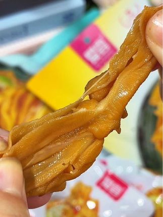 酸辣脆爽#去骨鸭掌 肉质饱满紧实,不用吐骨头吃起来就超过瘾#爱尝无骨鸭掌 #在抖音入手的好东西 #零食推荐