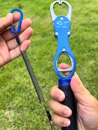 控鱼器活动结冰了。#控鱼器 #只做高品质 #渔具用品 #钓鱼 #路亚钳推荐