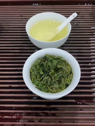 直播间现场打包新茶 一口就香甜的茶,金观音现场发货中##召唤茶友 #茶生活 #爱喝茶的关注我