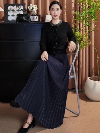 原版正品百褶裙半身裙秋女2025新款爆款垂感长裙到脚髁a字大摆裙#高级感#气质#穿搭#百搭#设计感