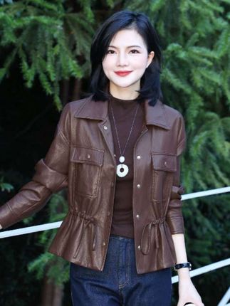 枫竺阿楠anan雅丹风翻领单排扣系带收腰蛋白皮皮衣女秋猎户外套#女装穿搭 #收腰显瘦 #蛋白皮皮衣 #外套 #穿出自己的风格