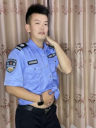 生活无论好坏,每一天都是限量版,不需要比别人过得好,只要自己喜欢开心就好,日子,在忙忙碌碌中充实。生活,在粗茶淡饭中生香。愿一切安好…#热点 #正能量视频 #慢摇 #男人跳舞妖娆起来也是无敌的 #抖音推广