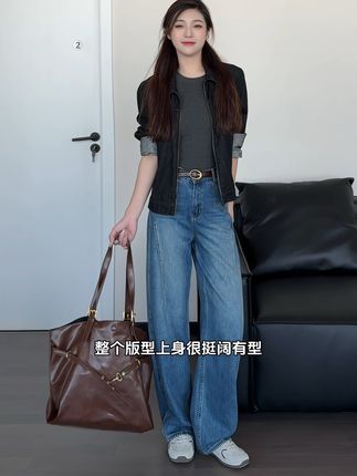 姐妹们 遮胯又遮腿型的窄版弯刀裤来啦#秋季穿搭 #弯刀裤 #显瘦穿搭