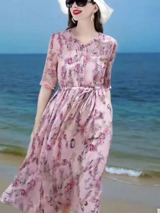 2025新款真丝桑蚕丝连衣裙女短袖印花裙优雅淑女风高腰长裙#度假穿搭#高级感穿搭 #出游穿搭 #优雅气质 #遮肉显瘦穿搭 #减龄气质