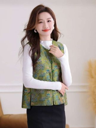 #优雅气质 #时尚减龄穿搭 #美搭尽显女神范 #精致穿搭 #强烈推荐