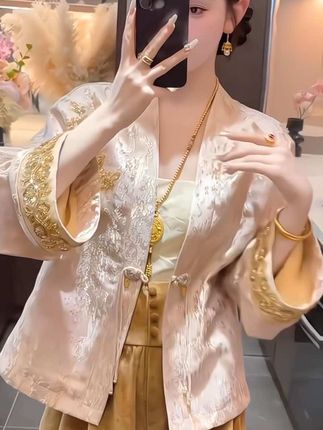 #早秋贵气感穿搭 #国风古韵 #新中式套装 #穿出女人味 #美出新高度