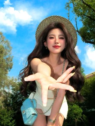 抱枕打开就是被子,既能盖又能枕,开车还能当腰靠,收起来也不占地方,家里有车的赶紧备上@抖加🔥上热门🔥dou+🔥热点宝