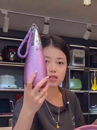 麦田半夏 水滴保温杯女生高颜值内钛层吸管水杯2025新款送礼便携#好物推荐🔥 #视频同款 #精致优雅#携带方便 #保温杯