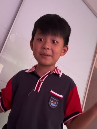 开学到现在,沐沐终于找回了自信,成绩不代表一切,但是对于他来讲这就是最大的动力,不过他开心我就开心~#人类幼崽 #开学