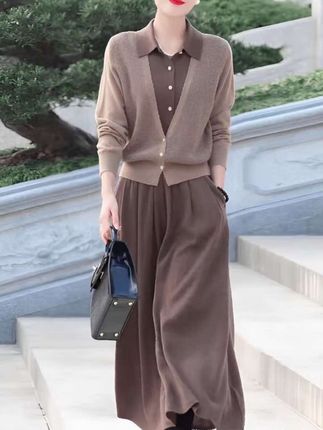 假两件开衫翻领长袖针织衫女春秋新款宽松显瘦上衣高腰垂感半身裙#垂感半身裙套装#秋季新款#谁穿谁好看系列 #爆款热卖中 #好物推荐🔥