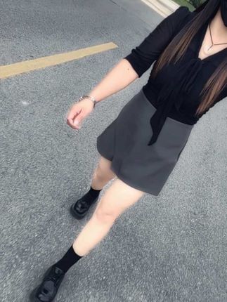 少妇就该往死里打扮,越漂亮越好,老实贤惠,有个屁用啊,你见谁家爷们奔着你做菜香,大马勺颠的好才跟你在一起的啊!格局打开#穿搭#时尚穿搭 #秋季穿搭 #显瘦穿搭