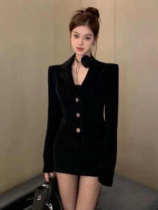 tao z#高级感穿搭 #小黑裙 #套装 #赫本风#时尚穿搭