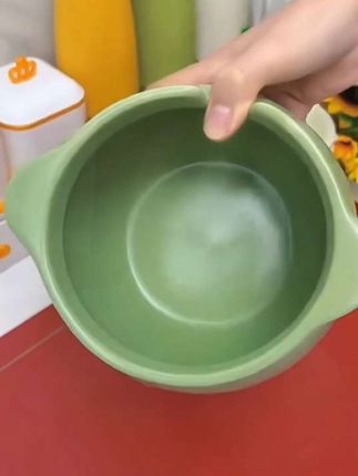 #创作灵感 这个家用猪油罐耐高温,平时用来装猪油、辣椒油,自带盖子和勺子,干净又卫生#陶瓷猪油罐 #厨房好物 #居家必备