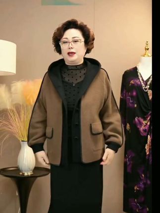 #50岁穿搭 #高级感穿搭 #休闲减龄穿搭 #保暖又好看 #休闲穿搭 @DOU+小助手