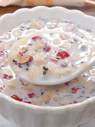 吃一次就爱上的海盐五谷粗粮燕麦片,咸香可口,满满膳食纤维,当早餐代餐都很适合。#麦片 #五谷粗粮 #早餐 #海盐麦片