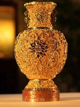 【莲年如意】铜金色花丝花瓶,高档家居工艺品摆件,居家装饰办公室摆件和送礼都是很不错的一款礼物#莲年如意 #铜摆件 #金色花瓶摆件 #摆件