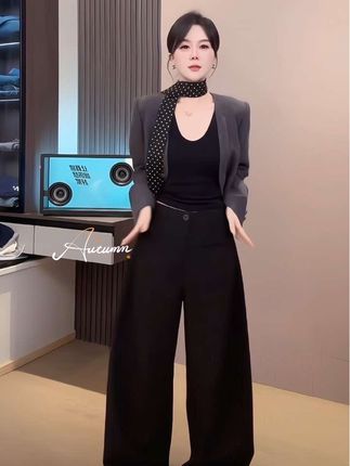 #小个子秋冬穿搭 #整个时尚圈都在等入chill #时尚穿搭 #穿出高级感 #早秋穿搭三分钟出门不是梦 @DOU+上热门
