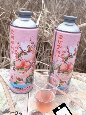 #蒙阴蜜桃汁啤酒,#抖音助手 吃过蒙阴蜜桃一定没喝过蒙阴蜜桃8+1,因为它是新出的,颜值在线,味道不错👍👍