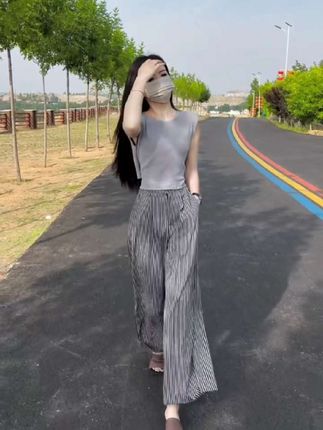 #显高显瘦穿搭 #简约穿搭 #气质范