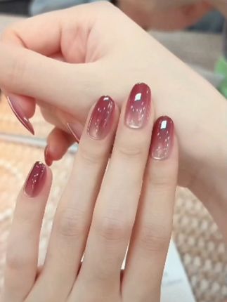 #手工穿戴甲 #穿戴甲随意摘戴 #美出高级感 #显白 #仙女必备