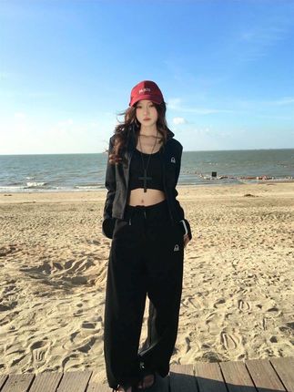 时间在不断筛选身边的人#ootd穿搭 #梁嘉蕊 #手机拍摄