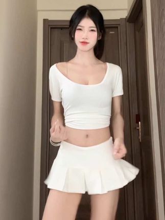 今天我看了一本书 你猜什么书 爱上我不会让你输#有点上头 #反差 #卡点舞