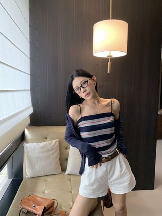 #夏季穿搭 #韩系ins风 #高级感穿搭 #显瘦穿搭 #条纹吊带背心