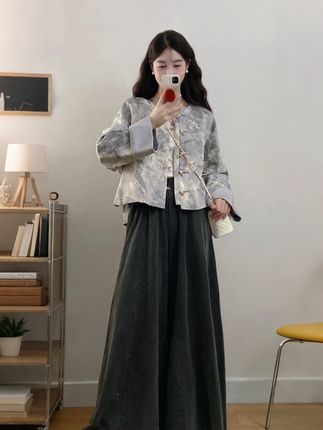 #高级感穿搭 #温柔穿搭 #新中式国风外套#春秋穿搭 #优雅气质 @DOU+上热门 @DOU+小助手 @DOU+上热门 🔥