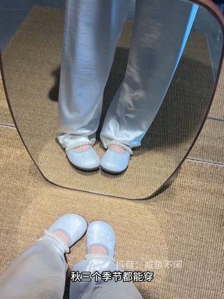 挺适合散步遛弯,开车穿的!#软底软面穿上超舒服 #百搭鞋子 #轻便舒适