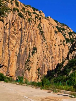 极力推荐塔子沟这条路线,太震撼了。一路美景,途经大风口水库,象鼻子山,塔子沟峡谷,最后可以看看辽代双塔!!!秦皇岛的建议走董家口这条路去,一路美景!#清晨行户外
