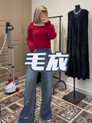法式红色立体花朵斜肩毛衣女装秋冬设计感小众露肩针织衫短款上衣
