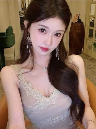 法式夏季蕾丝花边气质显瘦小众设计感连衣裙#御姐风穿搭 #气质仙女裙穿搭 #女神穿搭